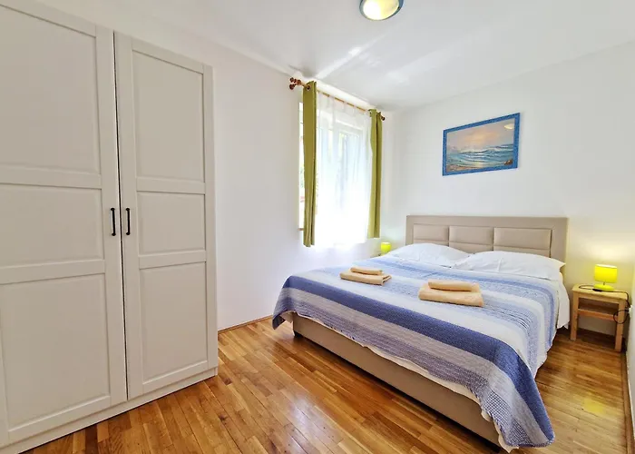 Apartment With Parking Space Baska, Krk - 19201