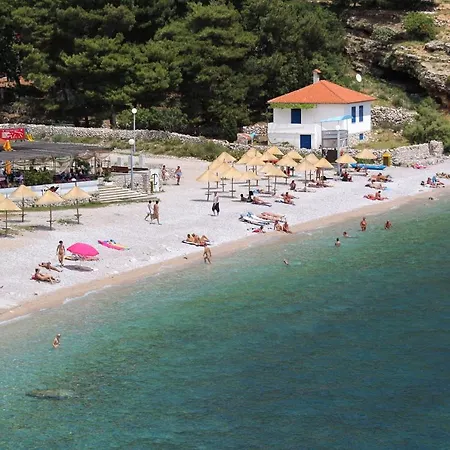 Appartamento With Parking Space Baska, Krk - 19201 Baška