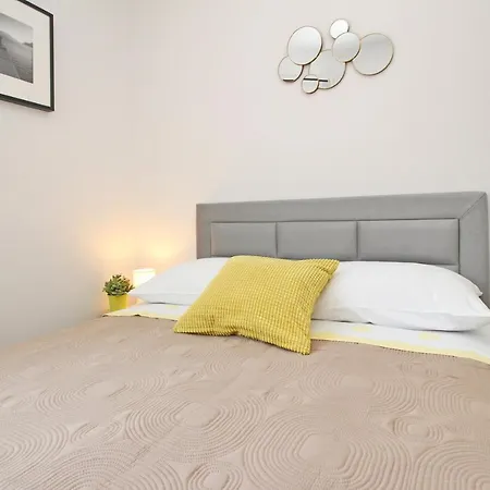 With Parking Space Baska, Krk - 19201 *