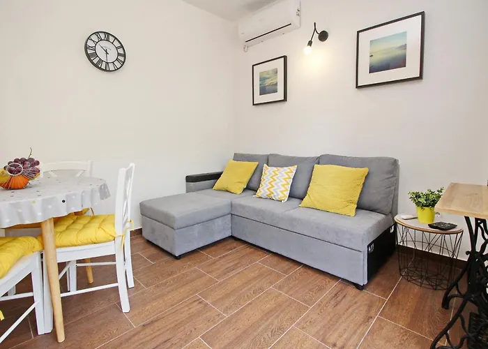 With Parking Space Baska, Krk - 19201 Apartment Baska (Krk)