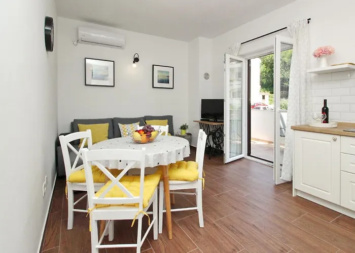 Apartment With Parking Space Baska, Krk - 19201 *