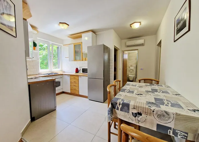 Apartament With Parking Space Baska, Krk - 19201 *